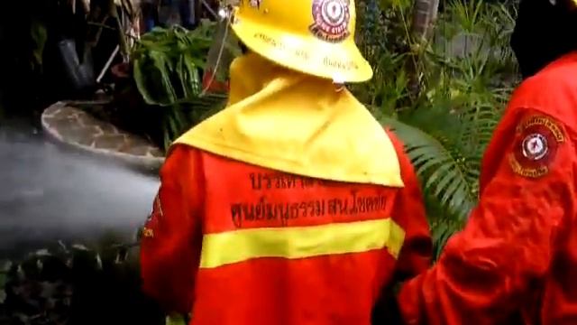 ไฟไหม้อู่ซ่อมรถ ลาดพร้าว 87 แยก 10 смотреть онлайн