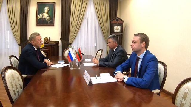 Вадим Красносельский встретился с российским парламентарием Александром Ярошуком смотреть онлайн