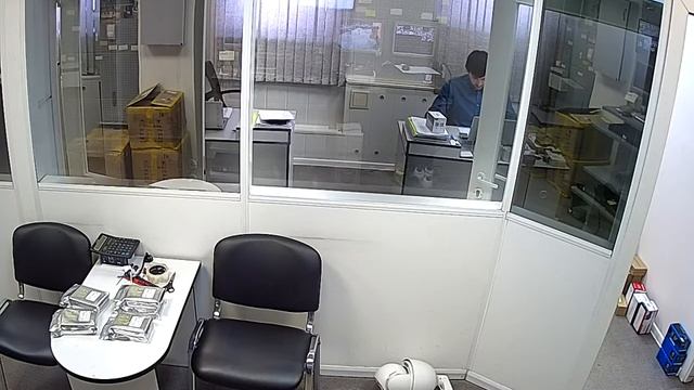 Видеокамера IP IVM-1826, 1826-MIC, 1826-POE. Офис, день. смотреть онлайн