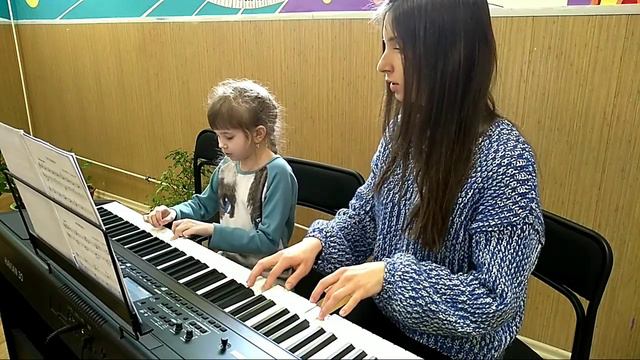 Любимая песня Настюши Стацура "Колыбельная" на музыку В.А. Моцарта смотреть онлайн