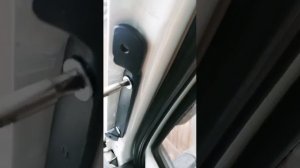 установка ручки на стойку лобового стекла. газель, соболь.