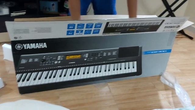 Unboxing: Yamaha PSR EW 300 Piano смотреть онлайн