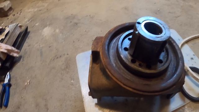 Zwolnica przedniego mostu - naprawa Ursus, Zetor, ciężka seria смотреть онлайн