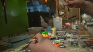 Покраска воблеров и джерков с помощью тупфера,зубочистки и аэрографа.