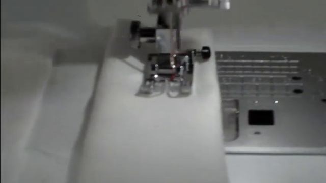 Bernette B38 - Máquina de costurar смотреть онлайн