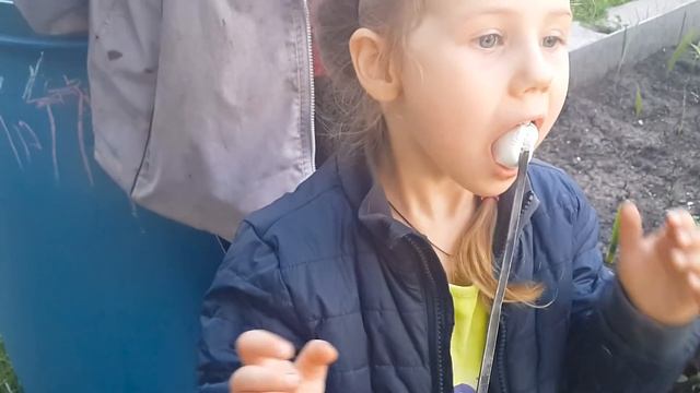 Деревенский OpenAir: Superdanse от SuperNastika "Между нами тает лёд" Готовим МАРШМЕЛЛОУ на костре смотреть онлайн