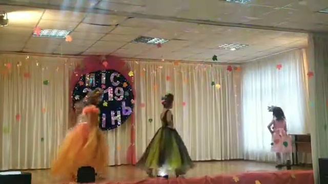 Дефиле.Мисс осень 2019. смотреть онлайн