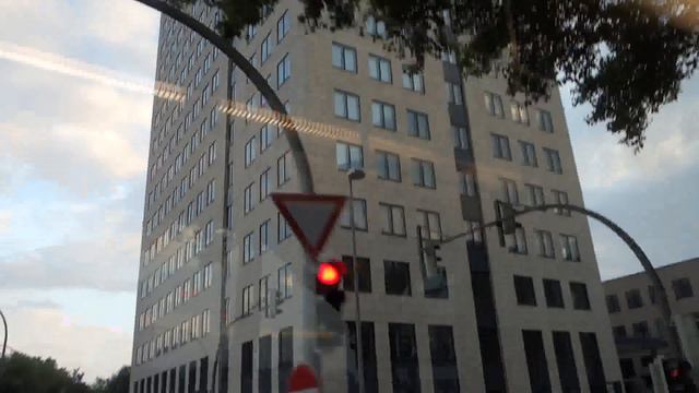 БОЖЕ, МЫ ТАК ВОЛНОВАЛИСЬ, НО ВСЁ ЖЕ МАМА УЛЕТЕЛА смотреть онлайн