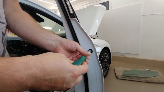 Как снять ообивку kia k5 смотреть онлайн