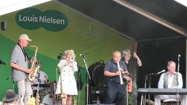 COPENHAGEN JAZZ FESTIVAL: HONEYSUCKLE ROSE, by Gunhild Carling & Kansas City Stompers 1/ - July 202 смотреть онлайн