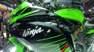 Спортбайк KAWASAKI NINJA ZX 4RR (400).  Выставка CHINA MOTOR 23.