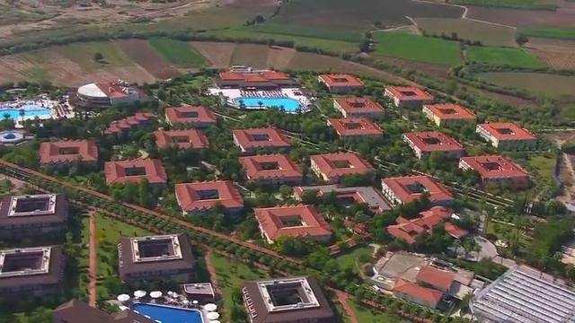 EUPHORIA PALM BEACH RESORT смотреть онлайн