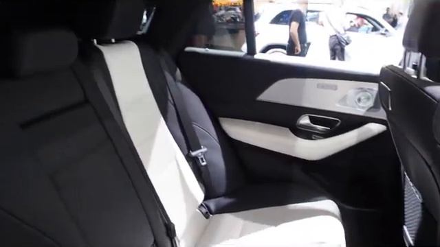 Mercedes-Benz GLE Coupé 2020 Vs. Mercedes-Benz GLS 2020