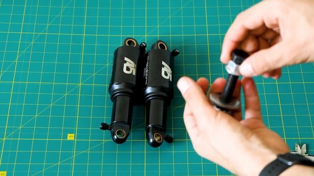 EXA A5 RR1.  Амортизатори. Встановлення втулок