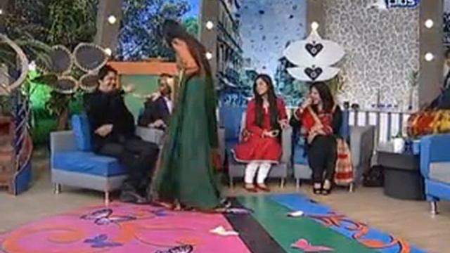 Subh Ki Fiza Epi 38 Part 2/8 Guest : Raza Shah, Naima Khan and Abid Kashmiri смотреть онлайн