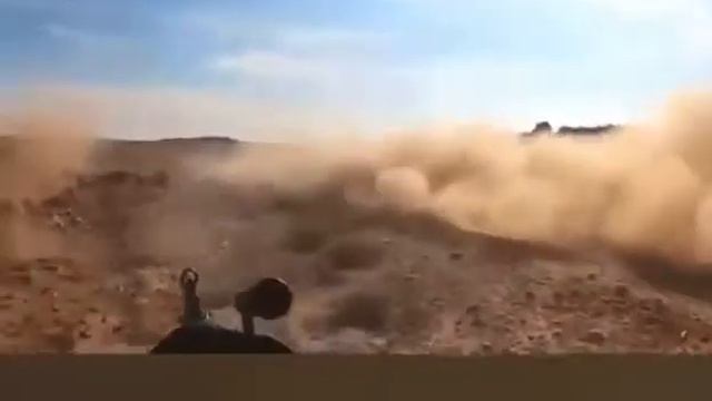 Объявление о постоянно освобождающейся вакансии водителя пикапа. З/П 800000 руб! Соцпакет. Карьера. смотреть онлайн