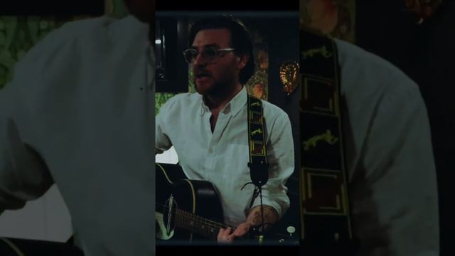 Luc Roach - Snap Out of it “Arctic Monkeys” cover #arcticmonkeys #music #acousticcove смотреть онлайн