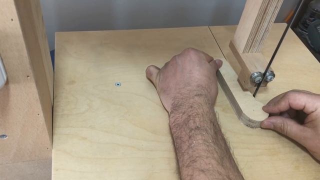 DIY Table Saw Fence // Making a Table Saw Fence смотреть онлайн