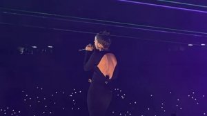 Romeo Santos y Rosalia Cantan Obsesión En Vivo