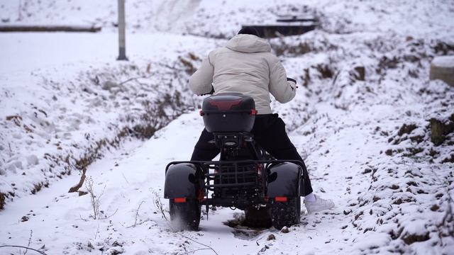 ? Разносим ТРЕХКОЛЕСНЫЙ электрический ЭЛЕКТРОСКУТЕР ?трицикл city coco трайк зимой off-road заезд смотреть онлайн
