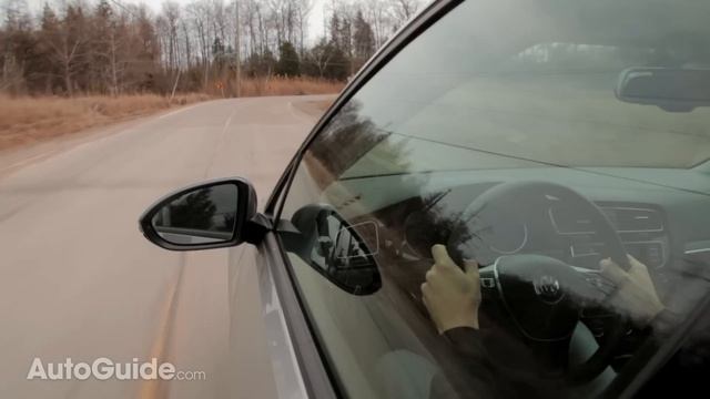 2015 Volkswagen Golf vs. 2015 Volkswagen Jetta смотреть онлайн