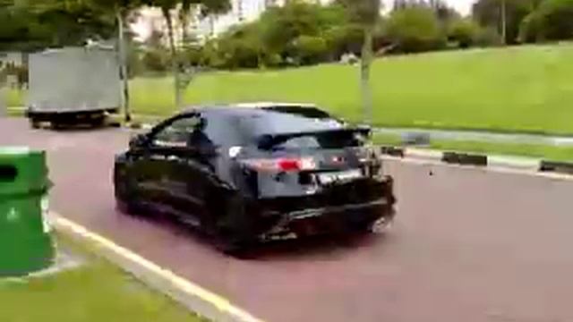 Honda Civic Type R Acceleration (FN2) (VSA) смотреть онлайн