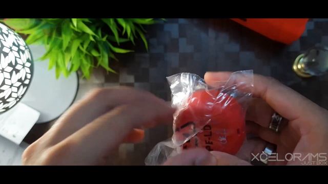 JBL infinity Fuze pint | a coin size Bluetooth speaker, RED, unboxing and sound test. смотреть онлайн