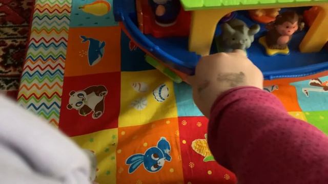 Развивающие интерактивные игрушки моего брата // Транспорт в 7 месяцев. Обзор кроватки и качели