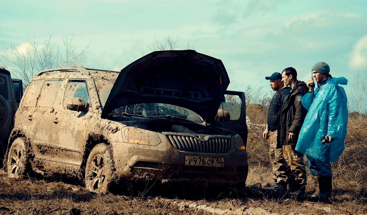 ОЧЕНЬ ГРЯЗНАЯ гонка. СМОЖЕТ ли SKODA YETI побороться с УАЗами? "ОдержиМЫй Кирпич" 2 Этап.