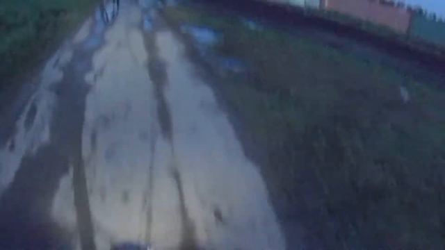 За мороженкой длинное необрезанное