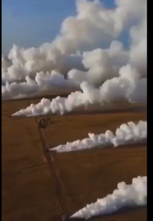 Химиотрассы, или химтрейлы.из Машин - жуткое зрелище. Настоящие хим. облака.