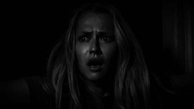 НЕ ВПУСКАЙ МЕНЯ | Страшная история смотреть онлайн