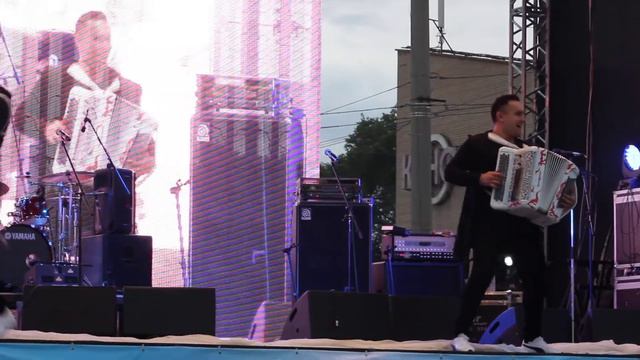 День химика. Баян микс смотреть онлайн