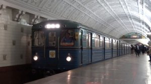 Поезд «Путеизмеритель» на станции Белорусская