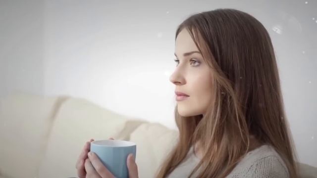 Играя на улице, он представлял себя музыкантом на огромной сцене! Прохожие не могли сдержать слёз и смотреть онлайн