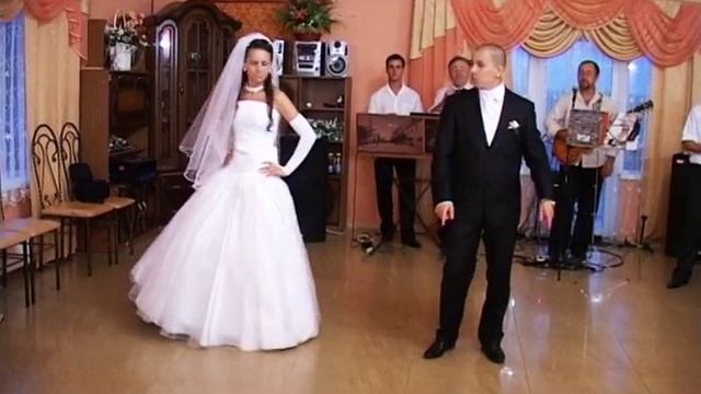 Прикольный свадебный танец смотреть онлайн
