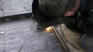 Установка замка в гаражные ворота