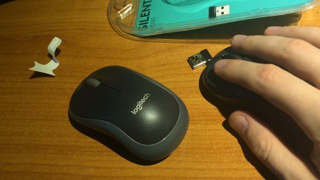 Logitech M185 Vs M220 Silentitech M185 Vs M220 Silent