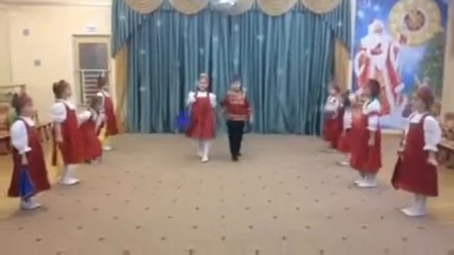 Танцевальный коллектив "Радуга" - "Русский народный танец" смотреть онлайн