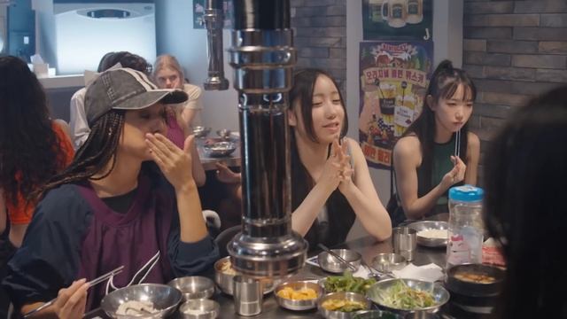 The Debut: Dream Academy - The Dream Trip To Lotte World