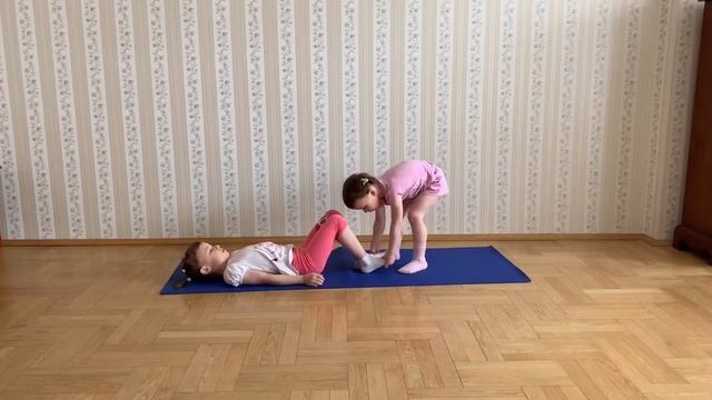 Детская физкультура. Зарядка для детей. смотреть онлайн