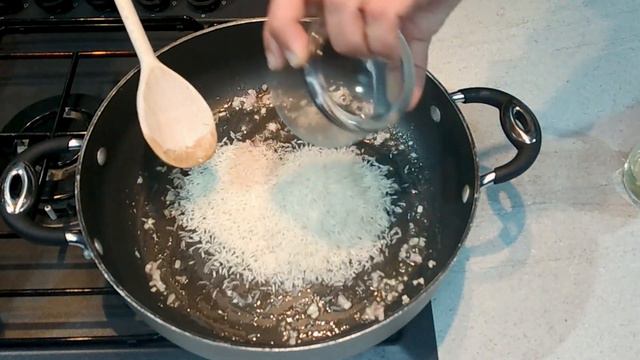 Il risotto al tartufo e formaggi più delizioso di sempre lo chef Daniele Pinna ci mostra come farlo смотреть онлайн