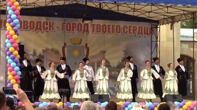 Ансамбль песни и пляски Терских казаков - поппури смотреть онлайн