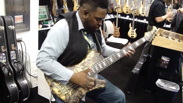 Sukop 5 String Retro Firebird Bass Demo смотреть онлайн