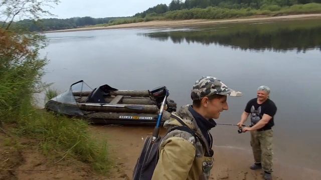 Рыбалка на Лузе. Уха на костре. Отдых на природе. Russian fishing (часть #2). смотреть онлайн