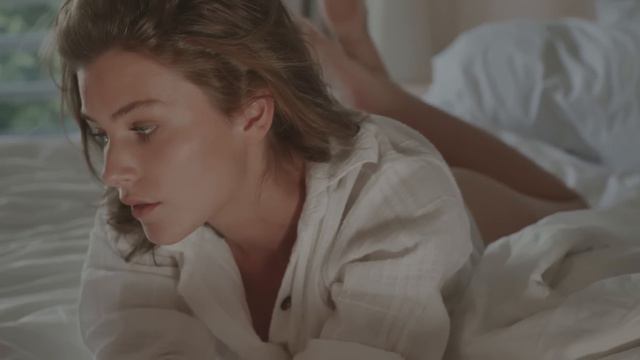 Adrian Sina - Un Gram || Official Video смотреть онлайн