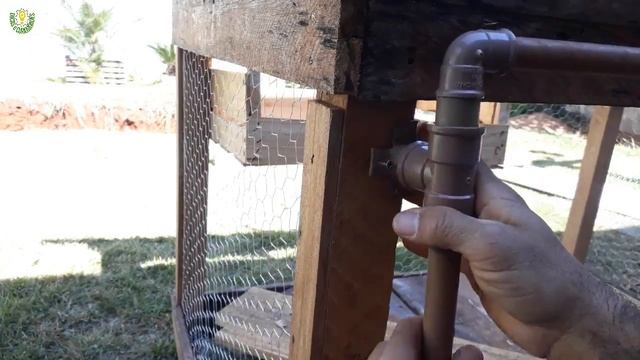 Como eu Fiz um GALINHEIRO Gastando Pouquíssimo!!! CHICKEN HOUSE смотреть онлайн