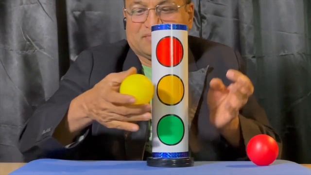 Get the Joker Ball (Stop Light) trick at MJMMagic.com смотреть онлайн