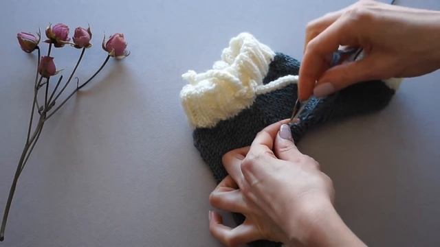 Штанишки спицами. Вяжем штанины. Часть 3-я из 3-х. смотреть онлайн