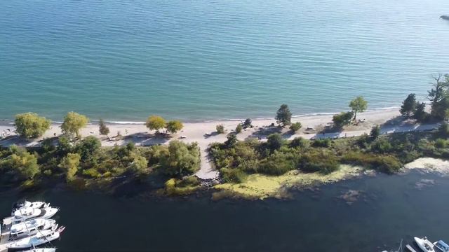 Dji Mavic Mini (Cinematic Video) Flight Over Lake Ontario